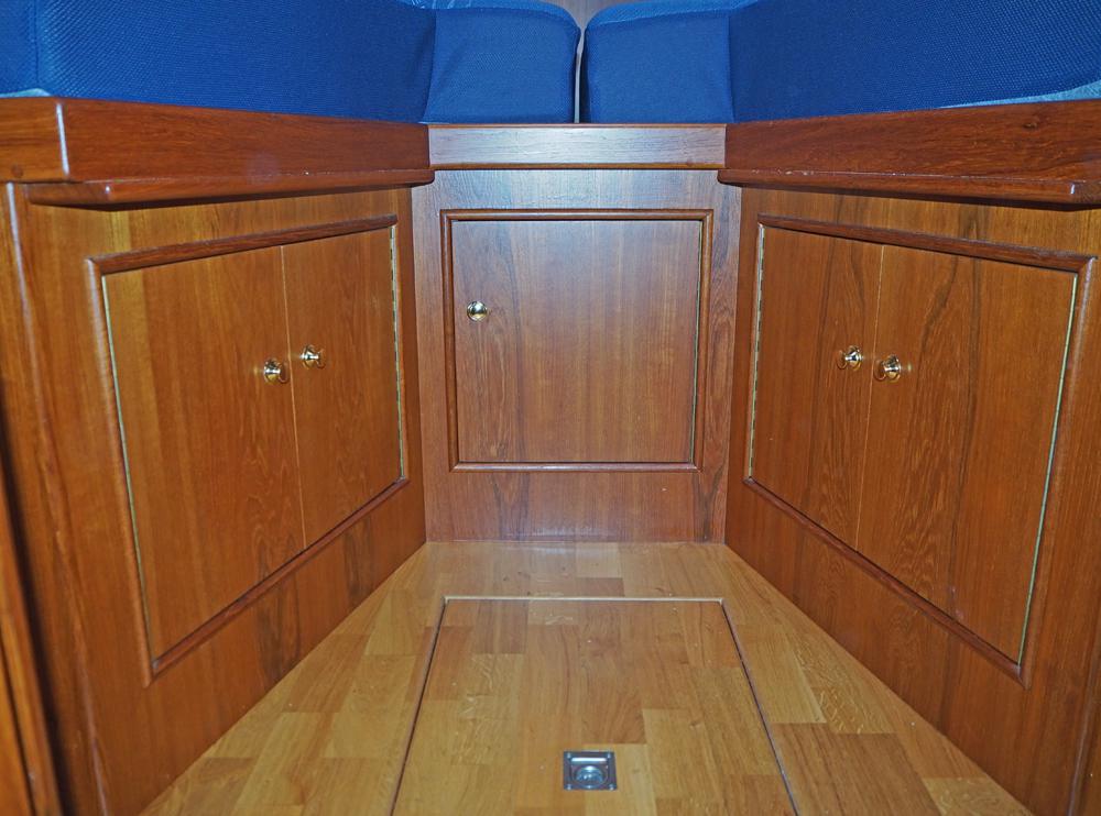 Fore ship, Accommodation